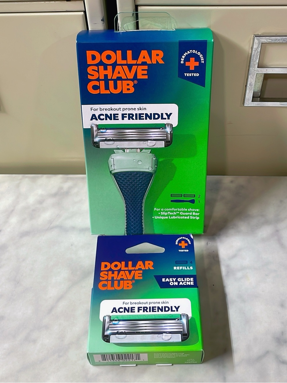 Dollar Shade Club Acne Friendly razor Bundle